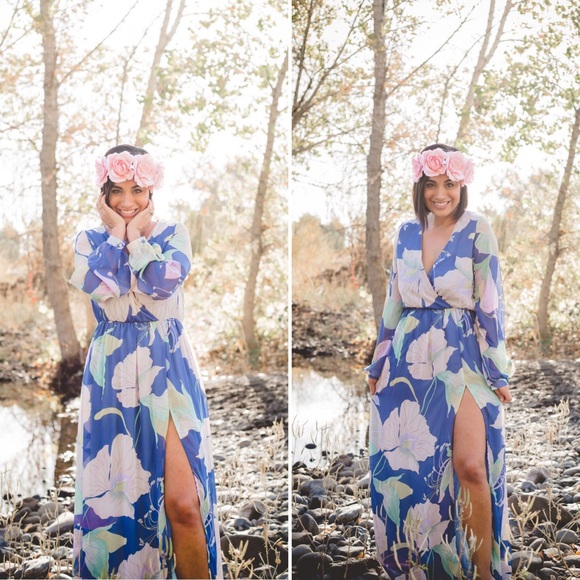 Lulus long sleeve floral maxi. Last one! - Picture 2 of 8